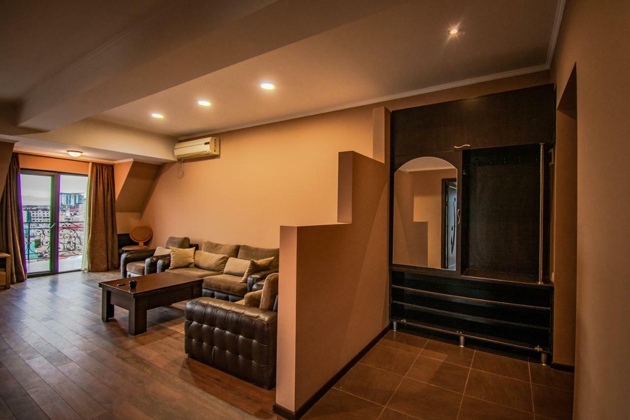 Daros Apartment Batum Dış mekan fotoğraf